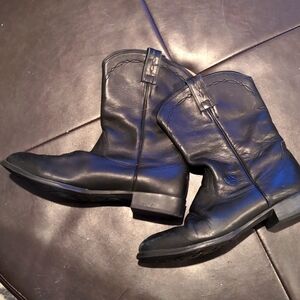 Vintage Ariat black leather boots